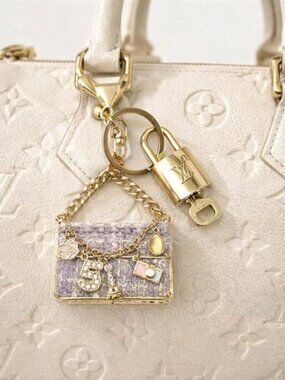 LV Authentic Gold Lock & Key 🔑 Luxury Bag Charm w/ Unbranded Tweed Bag Keychain